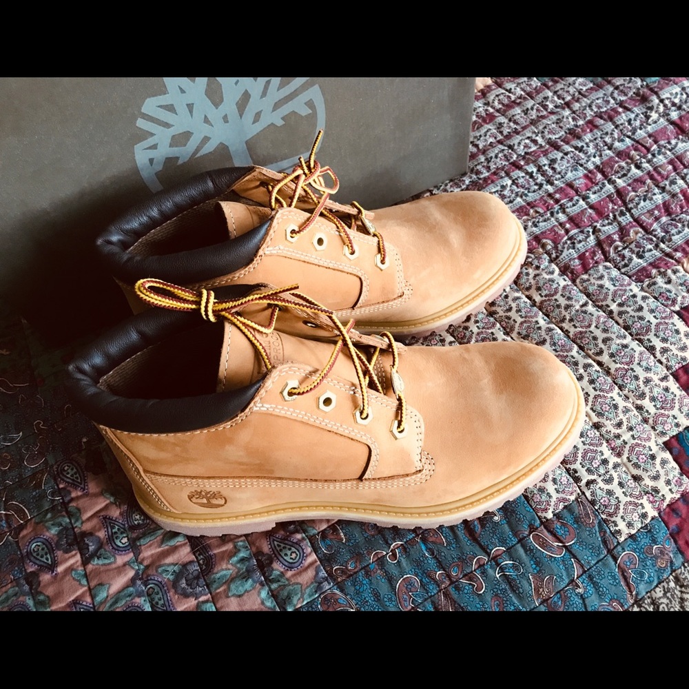 Timberlands Chukka women boots